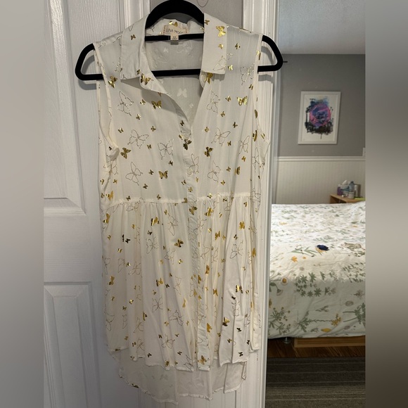 Women’s butterfly pattern long blouse - Picture 1 of 3